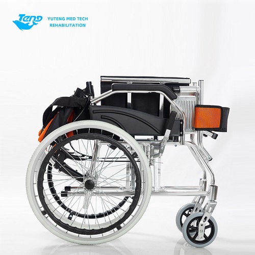 Kar je boljše za starejše, aluminijasto invalidsko voziček ali jekleni invalidski voziček